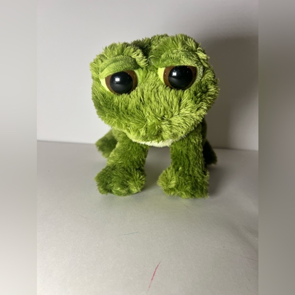 Artistic Toy Plush Frog Big Eyes Stuffed Animal - Picture 15 of 15